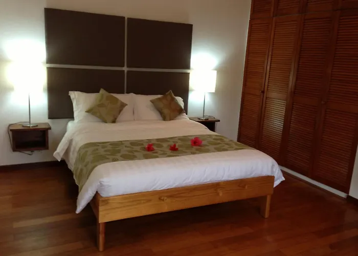 Hillcrest Villas